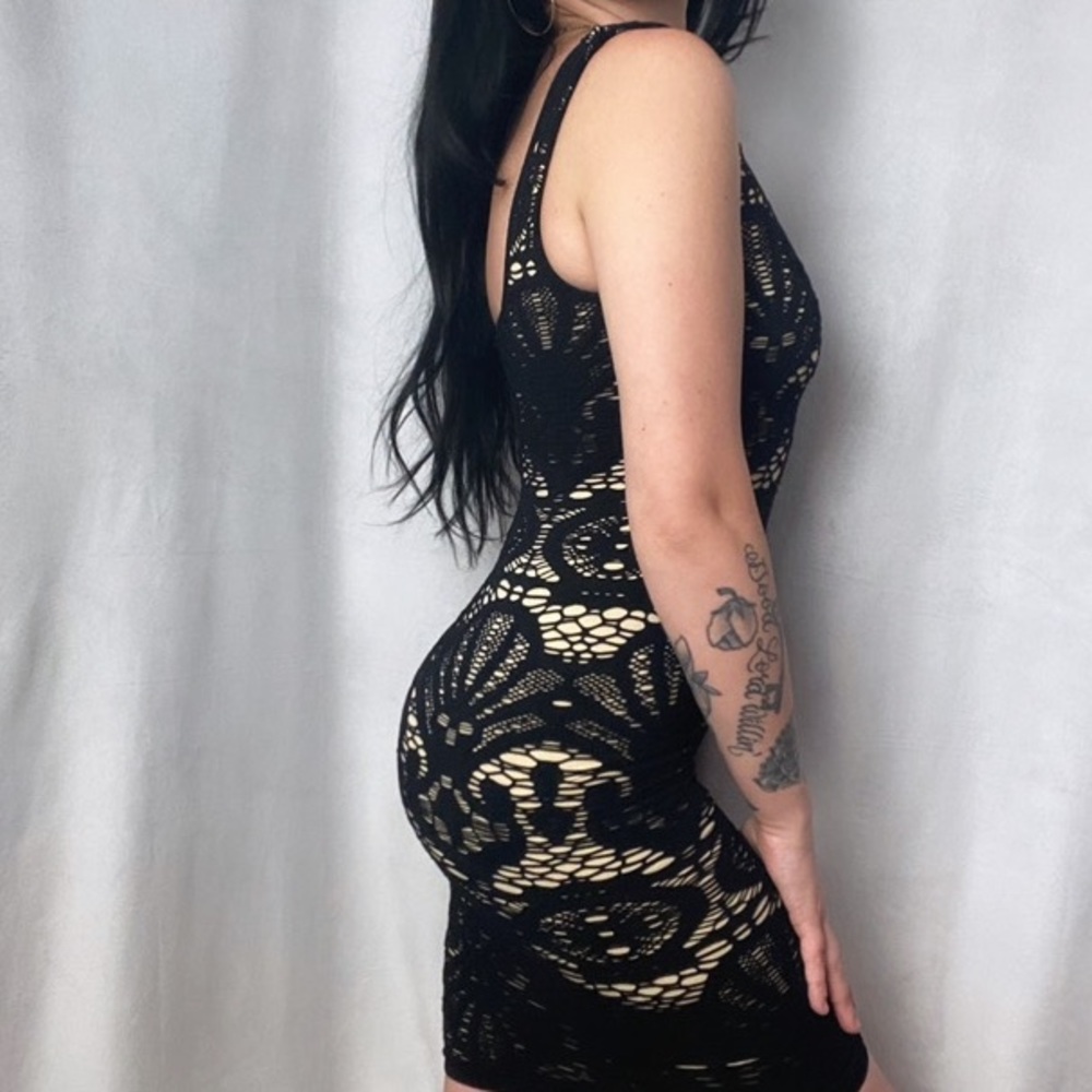 Sold RARE TAN AND LACE BODYCON DRESS - Picture 3 of 6